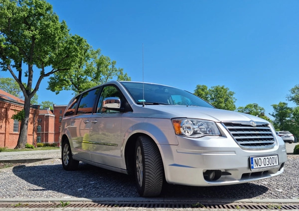 Chrysler Town &amp; Country cena 32000 przebieg: 270000, rok produkcji 2010 z Olsztyn małe 667